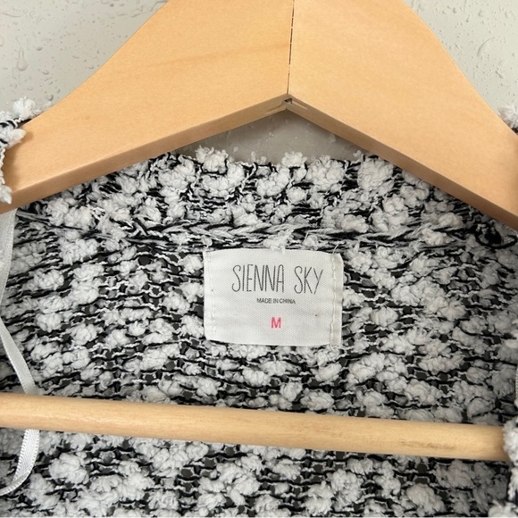 Sienna Sky White Black Marled Cardigan Soft Comfy Casual Fall Winter Medium - Picture 2 of 6